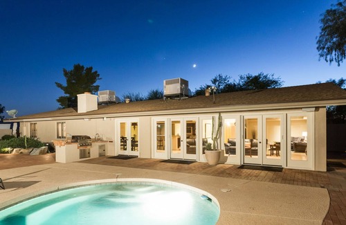 Paradise Valley Village House | Casa Paraiso 3 BR by Casago