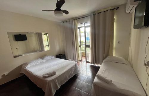 Goiania House | Casa Quintal Bueno! 5 quartos com ar split e internet ultra! Perto do melhor de Goiânia! Marista Parques Areião e Vaca Brava Hospital Premium Mater Dei Blue Fit Perdomo Goiânia Shopping!