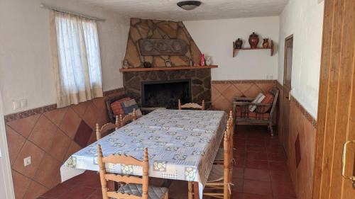 Salobre House | Casa rústica de pueblo en Sierra de Alcaraz