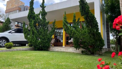 Bananeiras House | Casa Retrô Chique Bananeiras - Cond Yes Banana