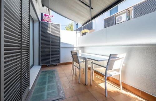 El Roc de Sant Gaieta House | Casa Roc De Sant Gaietà