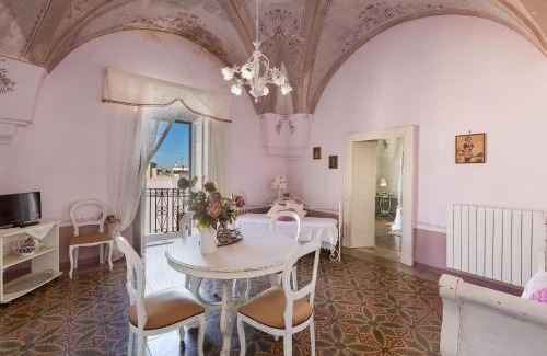Sava Apartment | Casa Romantica by BarbarHouse
