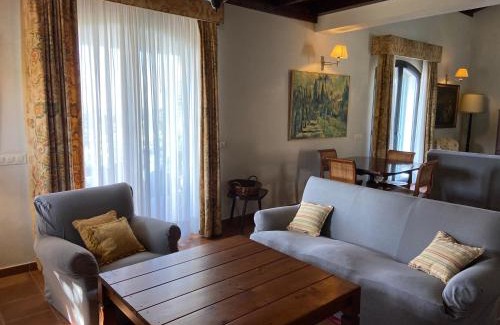 El Castillo de las Guardas House | Casa Rural La Alcornocosa