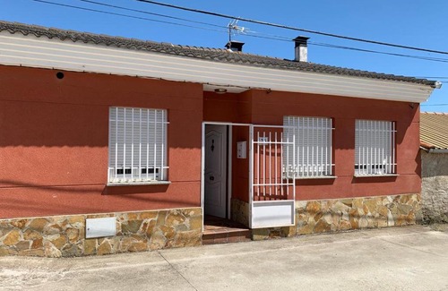 Pedrosillo de los Aires House | Casa rural las Encinas