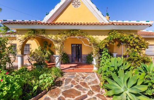 Alhaurin de la Torre House | Casa Rural La Colina a 30 min Málaga Lovely Home