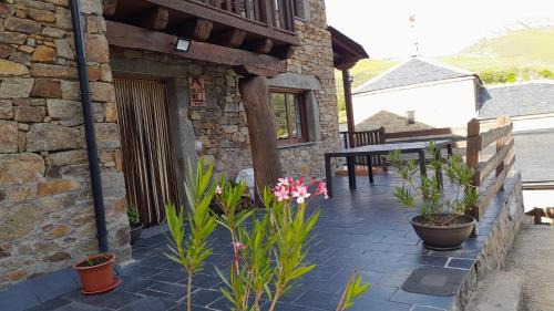 San Justo Ski Chalet | Casa Rural Las Nieves