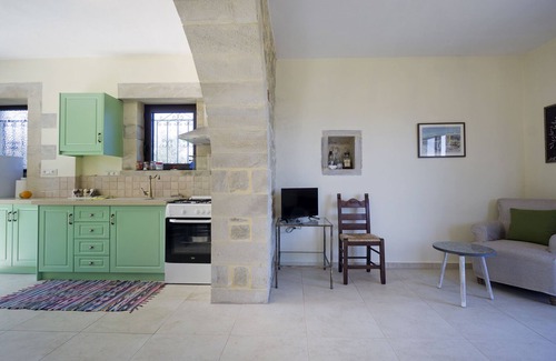 Platanias Villa | Casa Rustica with 2 bedrooms and a private pool in Maleme, Chania