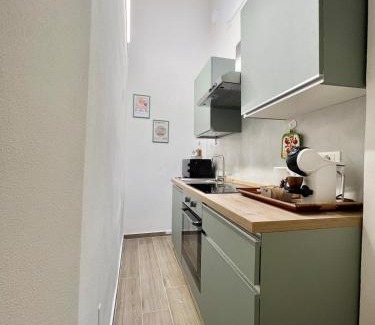 Prato Apartment | Casa S Trinita 15 min train station, visit Tuscany