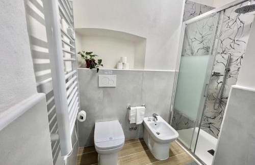 Prato Apartment | Casa S Trinita 15 min train station, visit Tuscany
