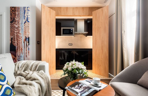 Encarnacion-Regina Apartment | Casa Sevilla 1920 Suites by Época