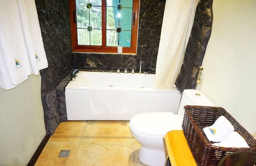 San Rafael de Heredia House | Casa Spa Room With Tub, spa Services and Turkish Bath No123