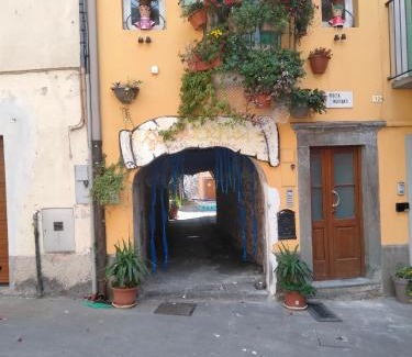 Pisogne House | Casa Storta - Cycle Garage CON BICICLETTE