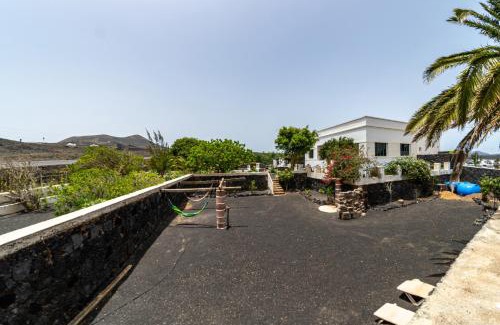 Conil House | Casa Testeyna Timanfaya in Tegoyo