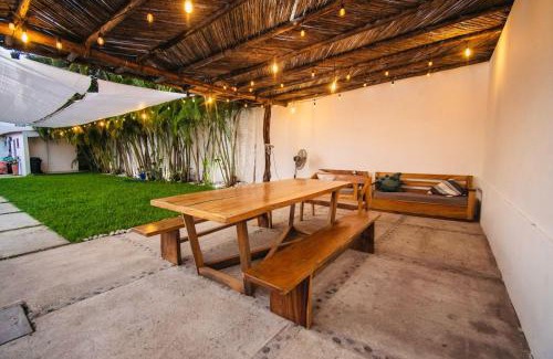 Granjas del Marques House | Casa Tobala