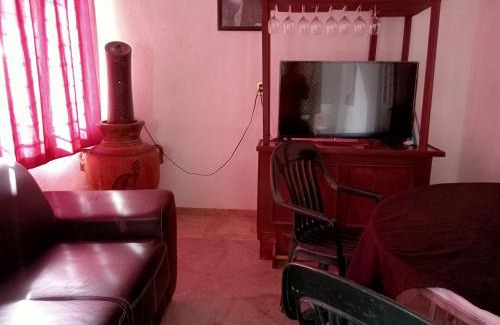 Zona Centro House | Casa tranquila, céntrica para familias grandes -10 personas-