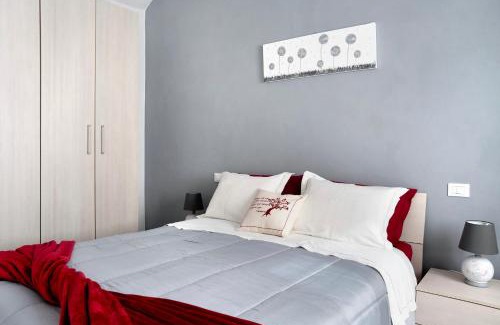 Guarene Apartment | Casa Vacanze La Porta in Piazza