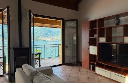 Lezzeno House | casa Venere lake view terrace