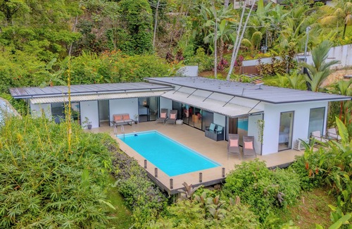 Ciudad Cortes House | Casa Voces Del Cielo - 3-bedroom house in Provincia de Puntarenas with WiFi, AC