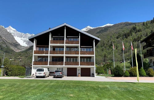 Reckingen Apartment | Casa Yolanda 2. OG Süd by Interhome