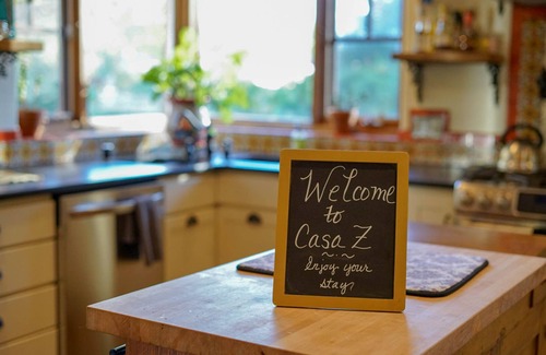 Near North Valley House | Casa Z - with Private Pickle Ball Court