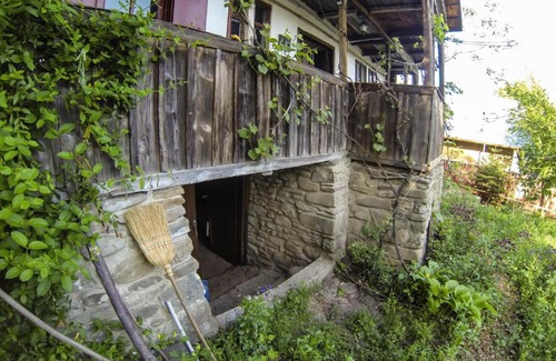 Valenii de Munte House | Casa Zmeura