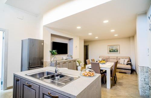 San Giovanni Montebello House | CASA ZU' SARU