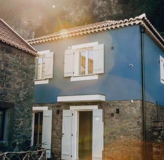 Porto Moniz House | Casas do Calhau Miúdo - Seixal