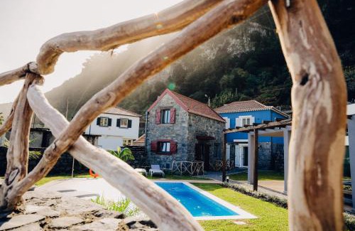 Porto Moniz House | Casas do Calhau Miúdo - Seixal