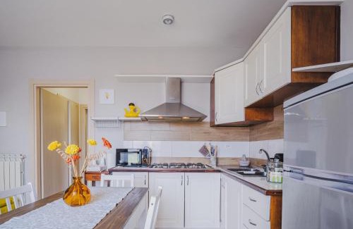 Capannoli Apartment | Casaticcio