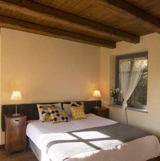 Angera Bed & Breakfast | Cascina Canée