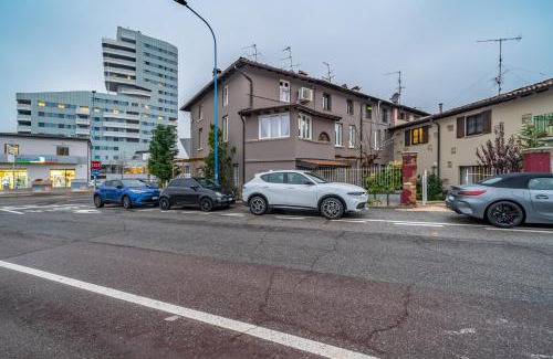 Villaggio Prealpino Apartment | Cascina Conicchio - Metro Station - by Host4U