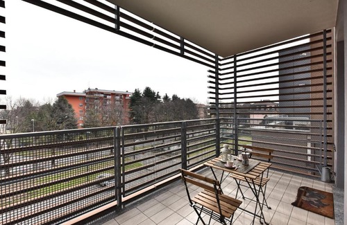 Cernusco sul Naviglio Apartment | CaseOspitali - Casa Kikka, elegante appartamento con balcone in nuovo condominio per 4