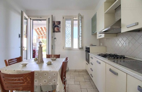 Torre Vado House | Casetta Dona by Love Sud