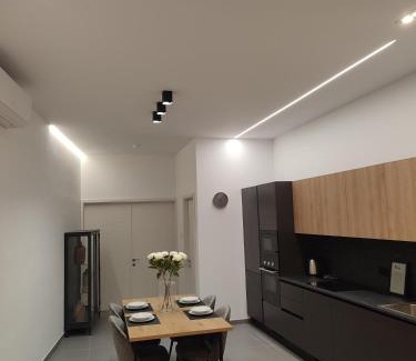Tarxien House | Casetta Pulis (Close to Airport & Valletta)