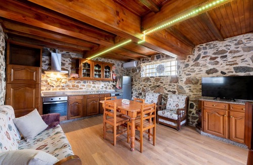 Figueiro dos Vinhos Cottage | Casinha do Quadro, relax and have fun in a quiet place