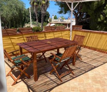 Syracuse House | Casita Lopez Holiday House