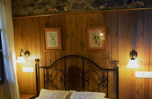 Tornon Cottage | Casita Trisqueles and Buganvillas II (2 /4pax) comfort, relaxation and good views.