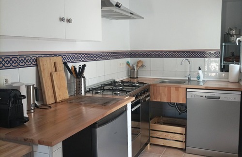 Beznar House | Casita with lake view - mountains, coast & city nearby