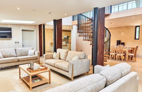 Matfen House | Caspian House