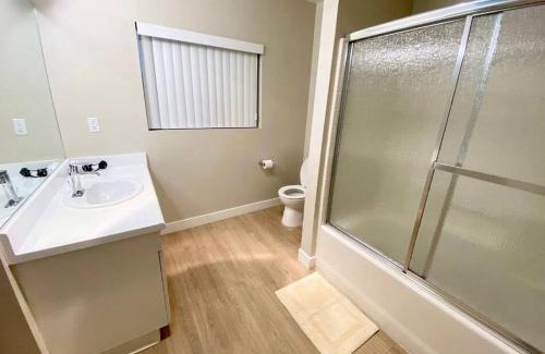 Del Rey Apartment | Castle 1 bd pool, parking, MDR