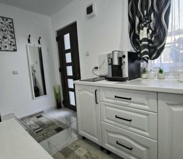 Zarnesti House | Casuța Râului