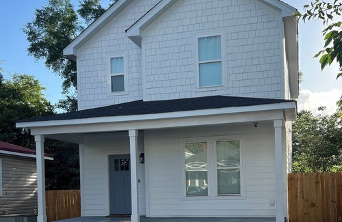 Wilmington House | Casual & Convenient Home In Upper Downtown Wilmington