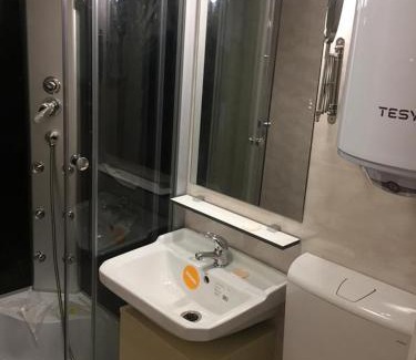Remetea Mare House | Casuta verde Craiova, langa padure!