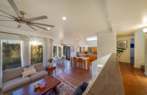 Catalina Foothills Estates House | Cat Foothills+Mountain Views/Garage/3 BR 2 BA