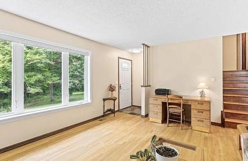 Gypsum House | Catawba Island House rental beside CIC & minutes to ferries, twin oast & orchard