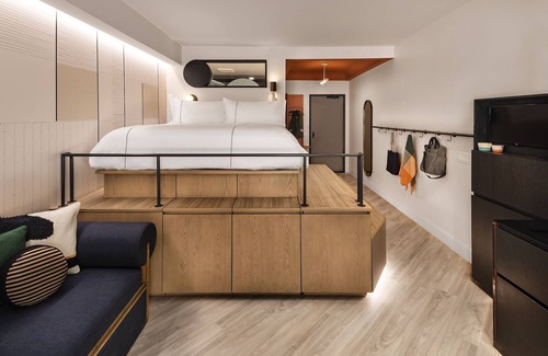 Cole House | Catbird Hotel