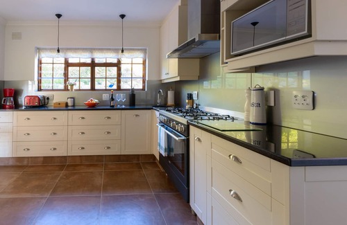 Hunter's Home House | Catch the breeze - unlimited views of Knysna Lagoon and Outeniqua mountains