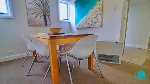 Catherine Hill Bay House | Catho Cottage