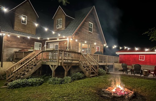 Maplecrest Cabin | Catskills Windham Hunter Mountain Cabin Getaway