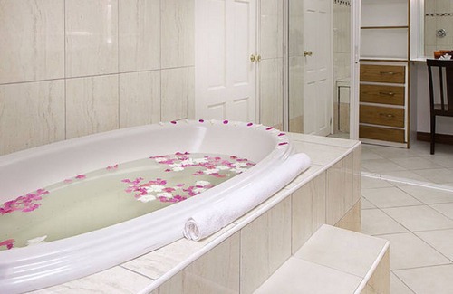 Tunapuna Hotel | Cattleya Hotel